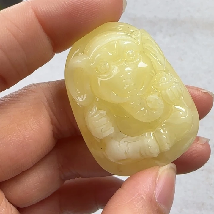蜜蜡珠宝奇石未镶嵌