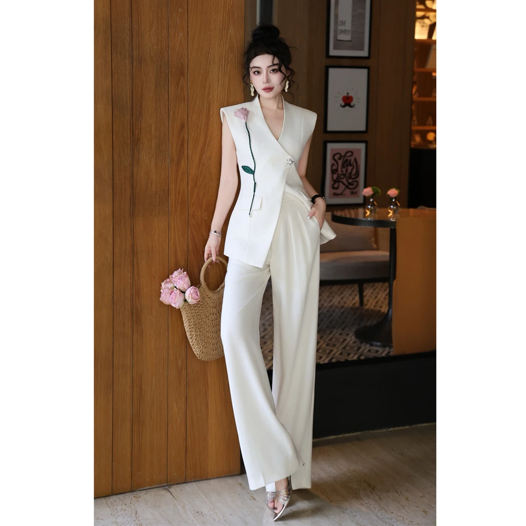 高端时髦洋气套装女通勤职业设计感无袖修身西装马甲阔腿裤两件套