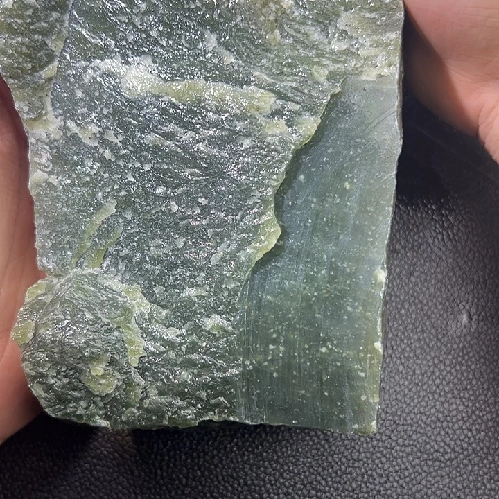 和田玉（糖玉）未镶嵌手镯