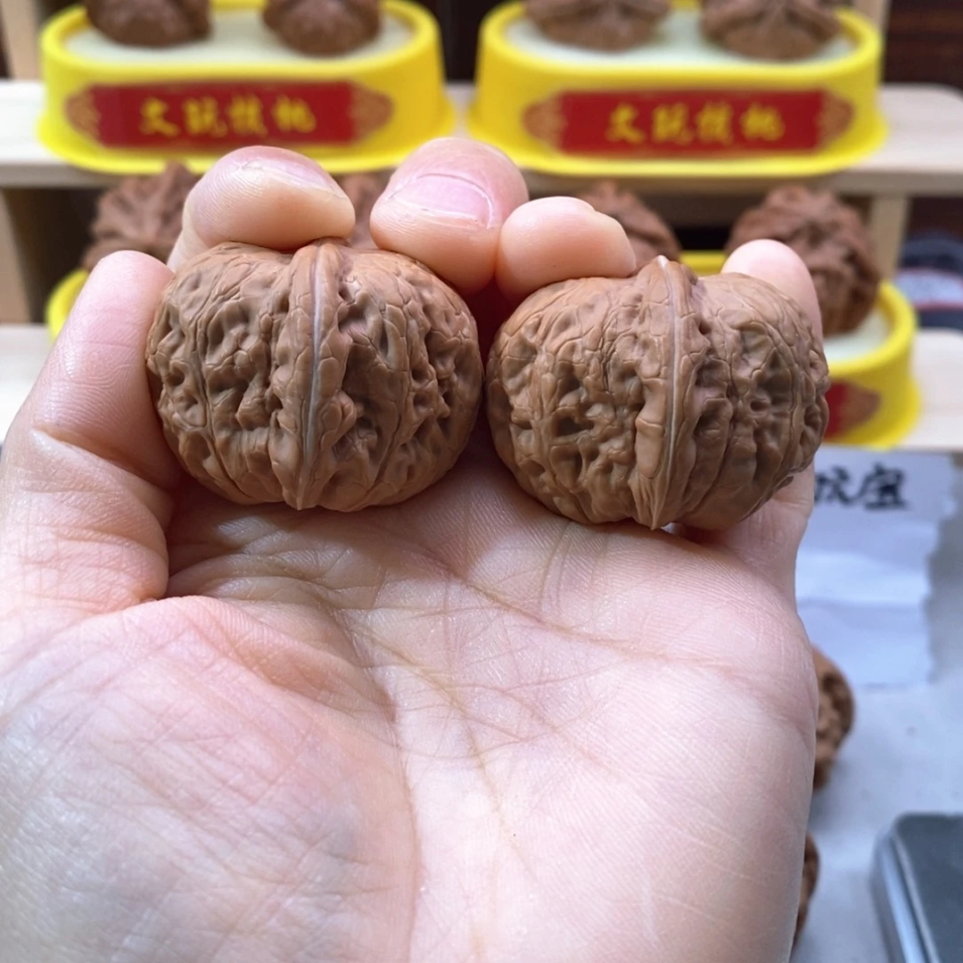文玩核桃吊坠39平谷元宝全品