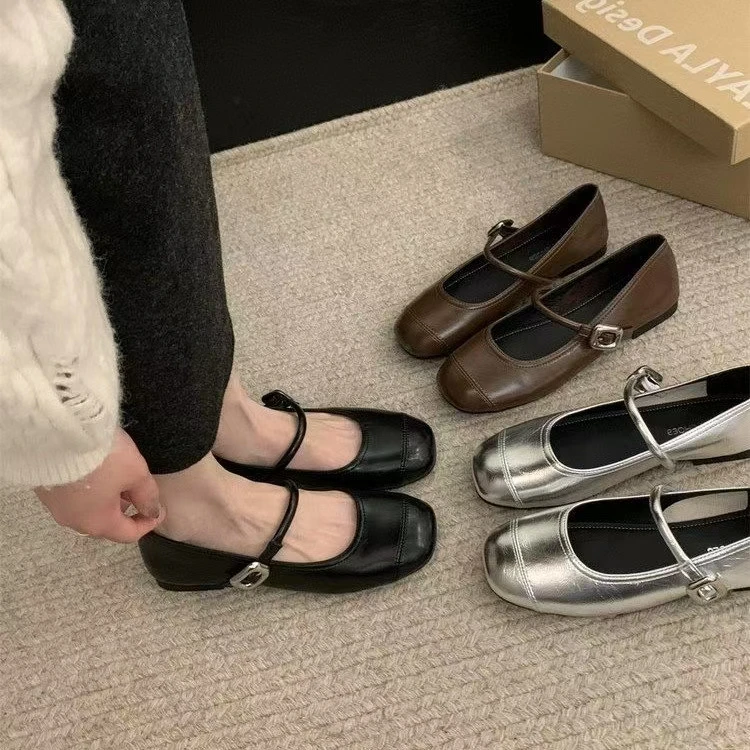 工厂直发玛丽珍鞋韩版一字式扣带跟鞋漆皮单鞋乐福鞋百搭浅口单鞋