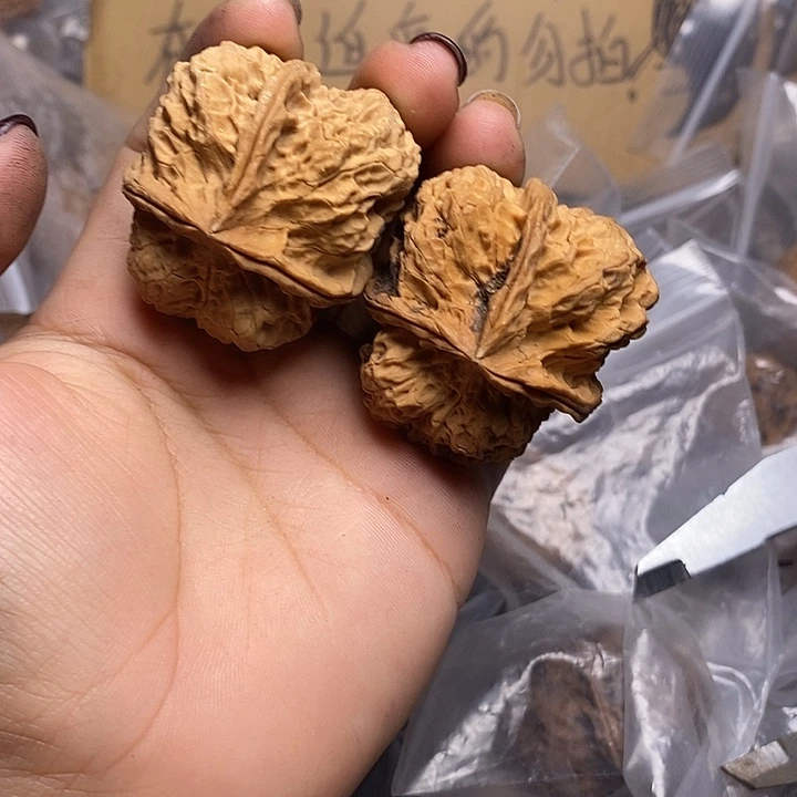 文玩核桃把件    195