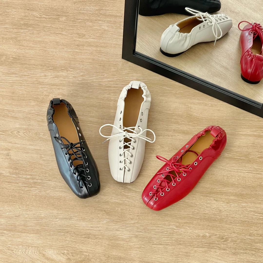 HUSSLOVE 头层牛皮·跟高1CM·时尚系带镂空防滑方头薄款德训单鞋