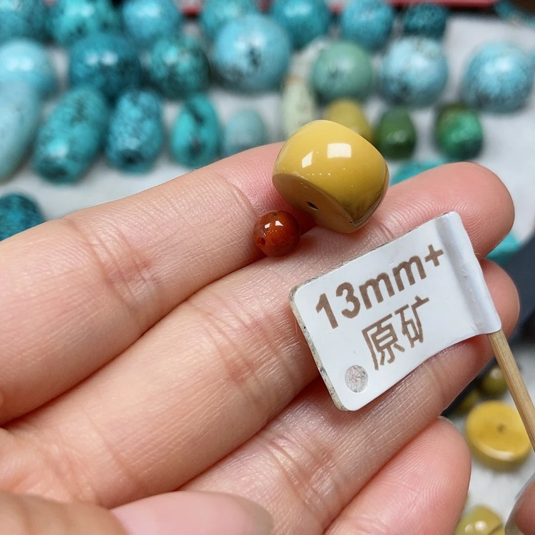 南红玛瑙未镶嵌珠宝半成品