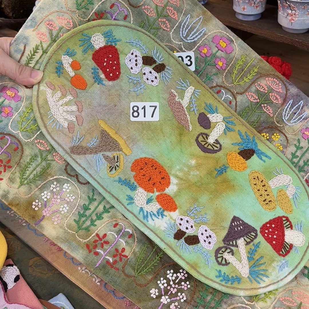 817号蘑菇刺绣茶席美价