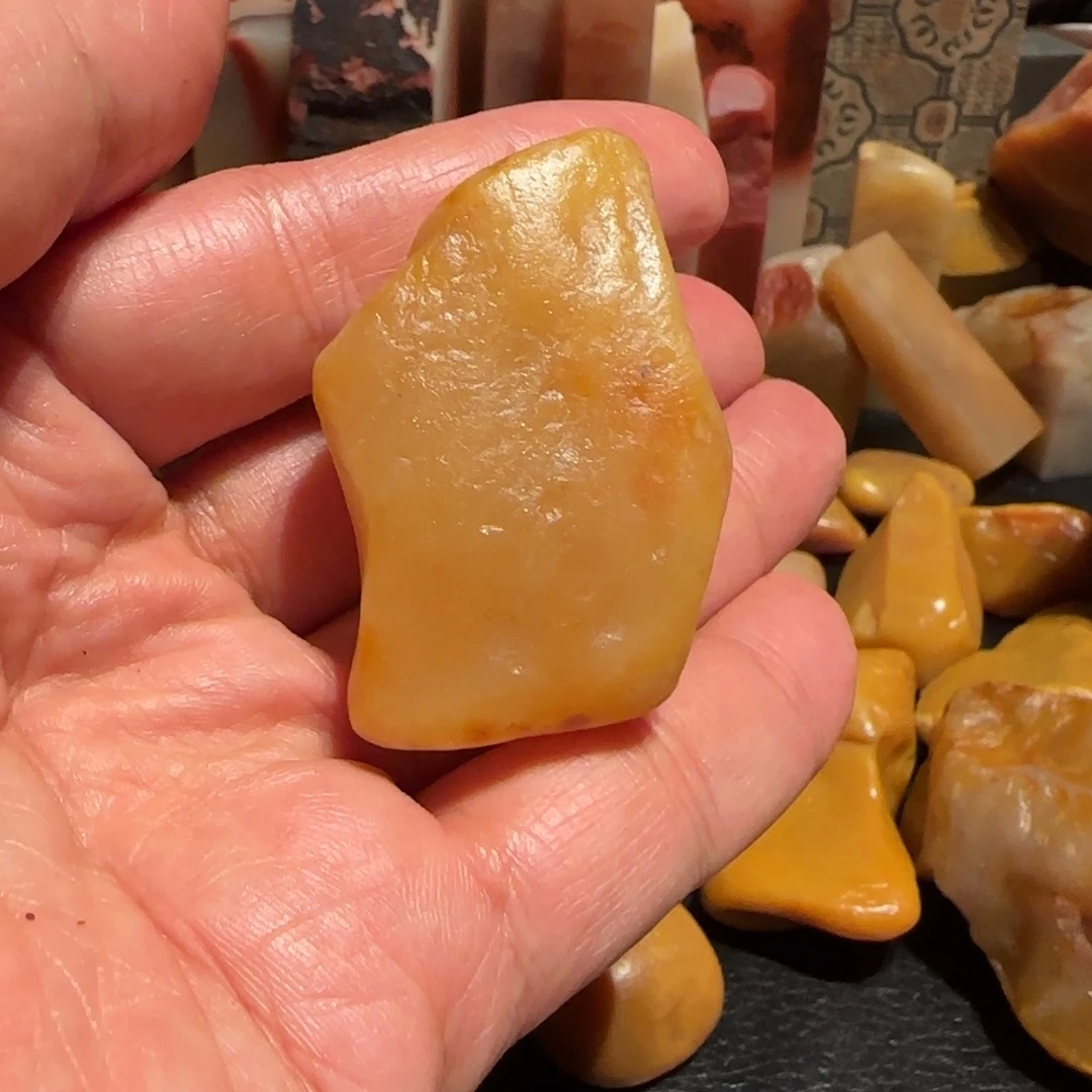 老挝石田黄．．．．．．．