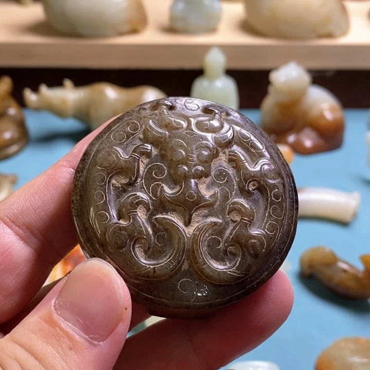 和田玉未镶嵌挂件