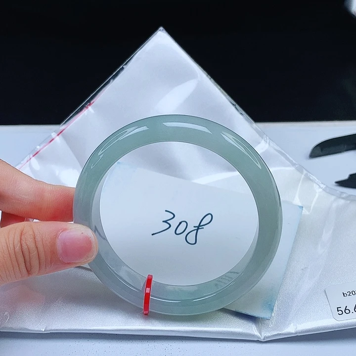 翡翠手镯未镶嵌56+正圈