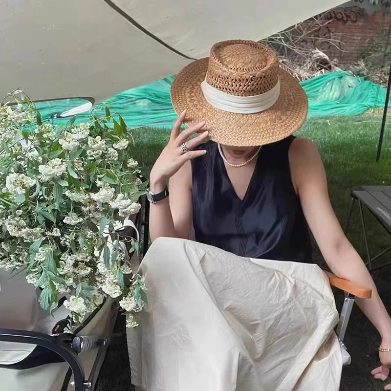 纯萃美2025镂空平檐草帽女夏季出游防紫外线巴拿马英伦赫本风帽子