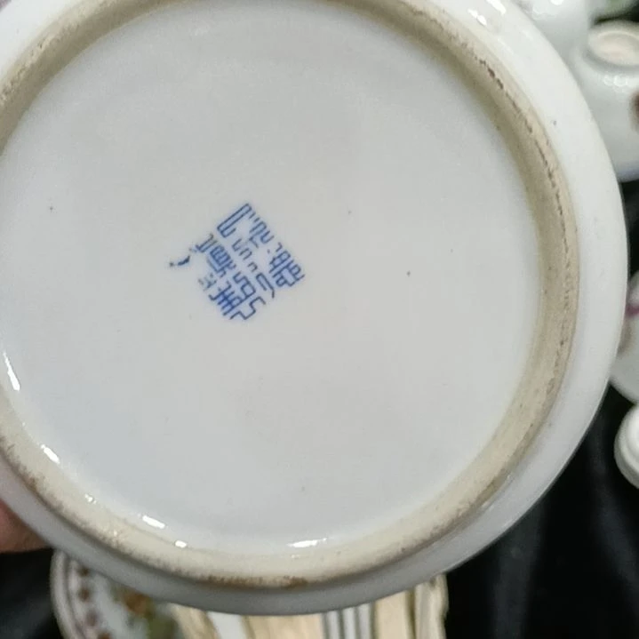陶瓷景德镇烟灰缸一个