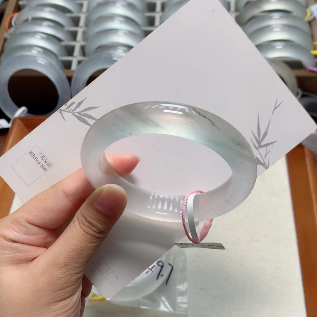 漂***易石英质玉（金丝玉）未镶嵌手镯15A60.5