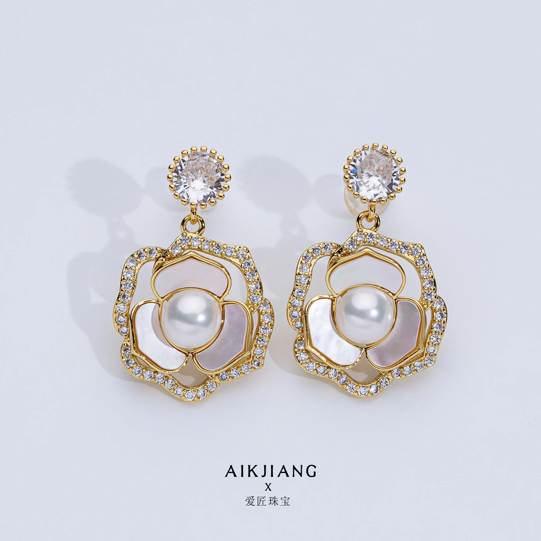 AIKJIANG/爱匠【白总】淡水白色山茶花珍珠耳钉6-7mm 时尚气质