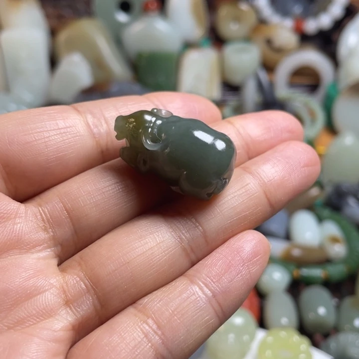 和田玉未镶嵌挂件