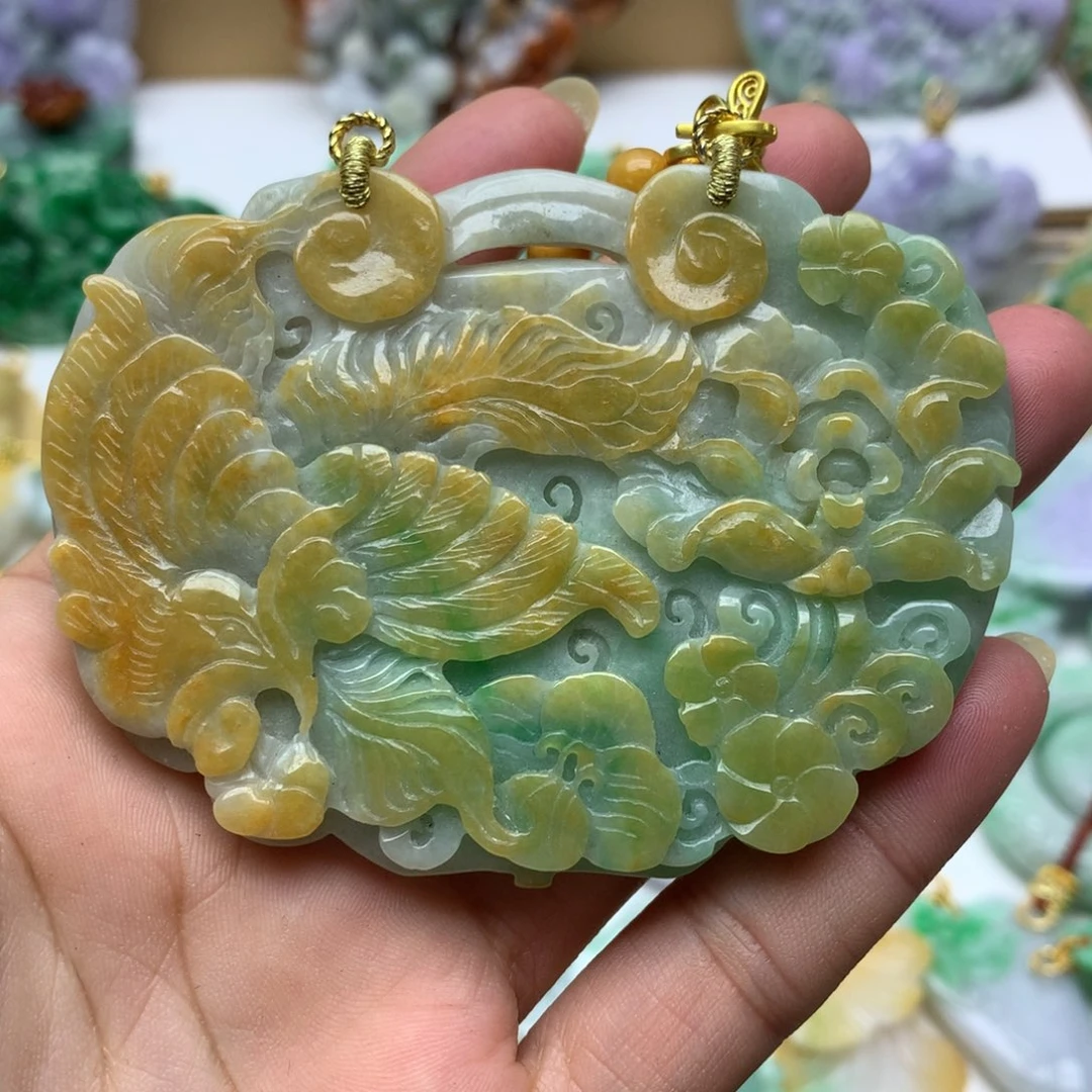 翡翠颈饰未镶嵌翡翠