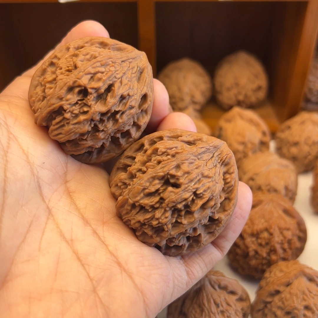 吊坠文玩核桃43尺红狮子