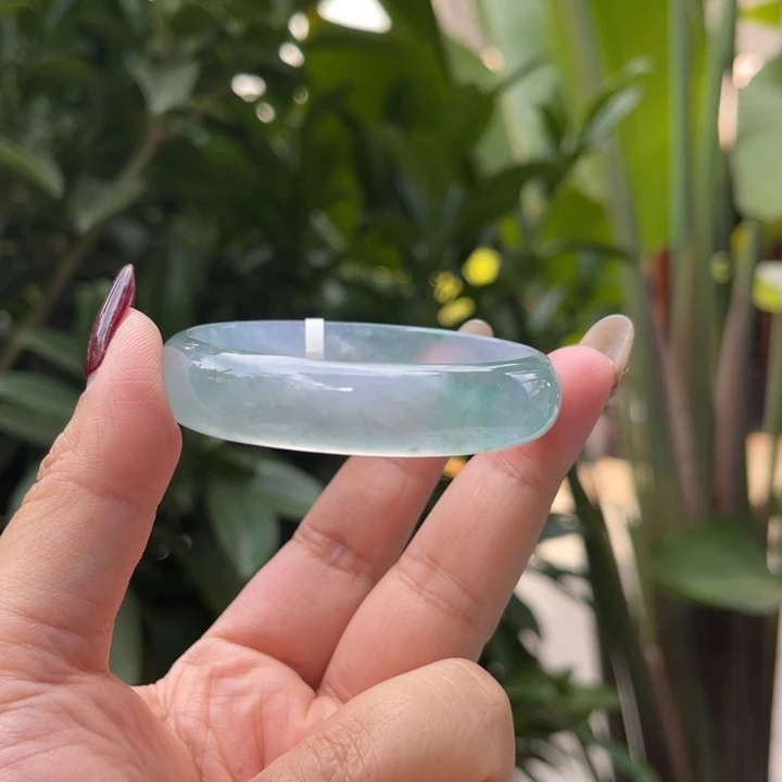 【闪购商品】翡翠手镯未镶嵌?**?54贵妃