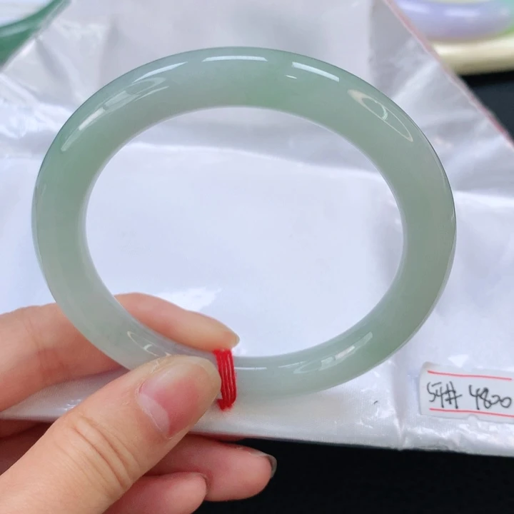 翡翠手镯未镶嵌翡翠手镯54圆