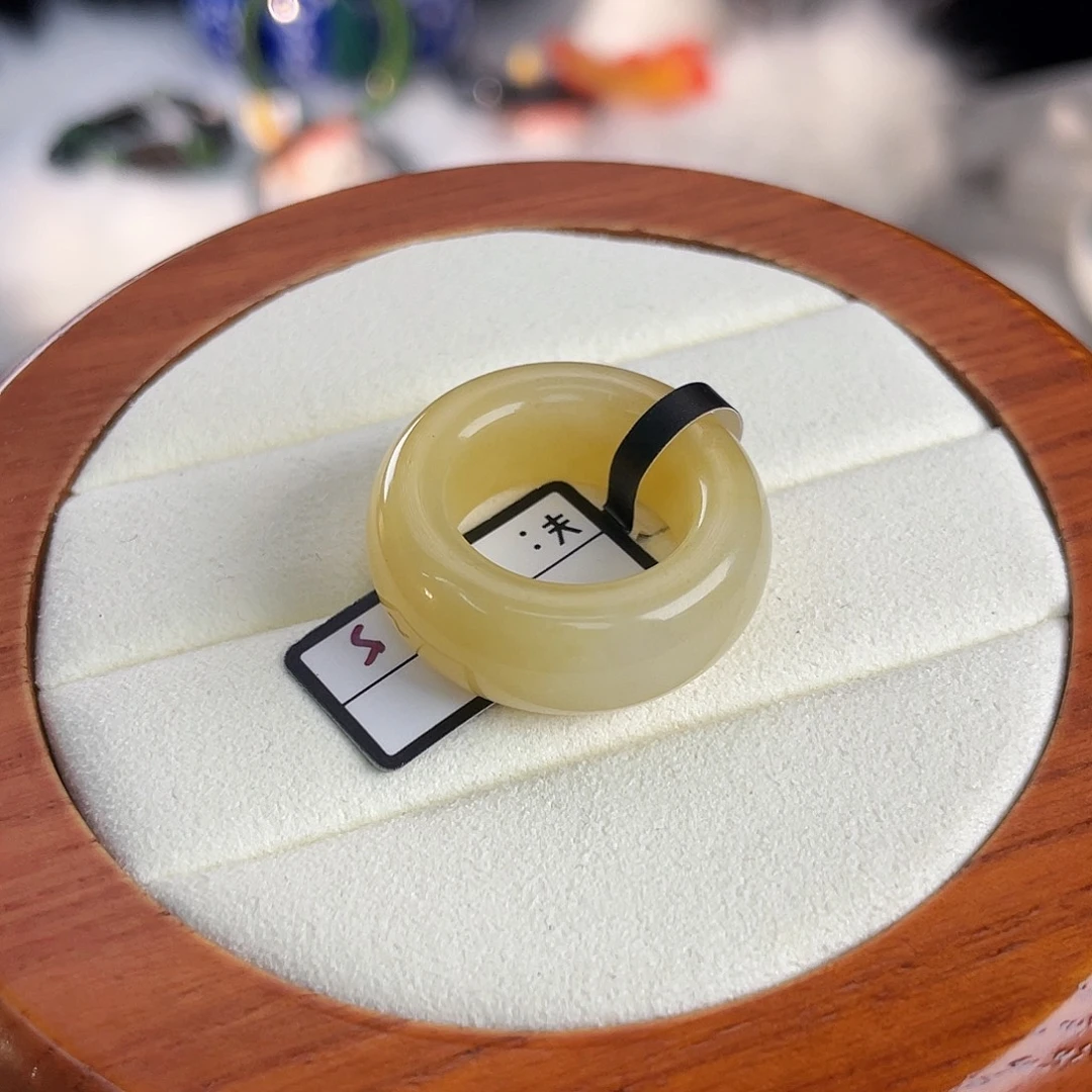 和田玉未镶嵌戒指l15 奶黄甜甜圈。16.4。不退换