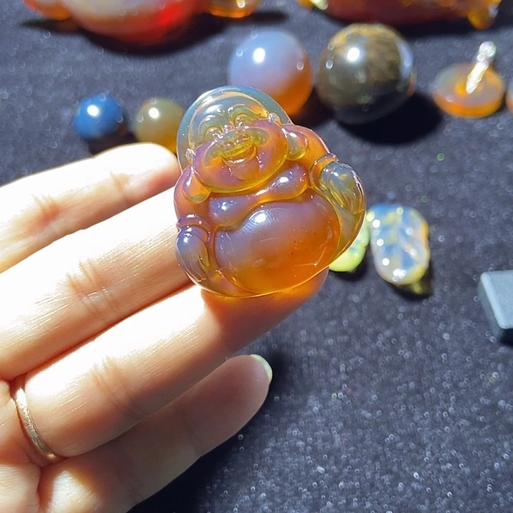 未镶嵌颈饰琥珀缅甸天然琥珀吊坠
