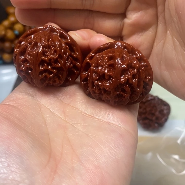 文玩核桃吊坠宫灯