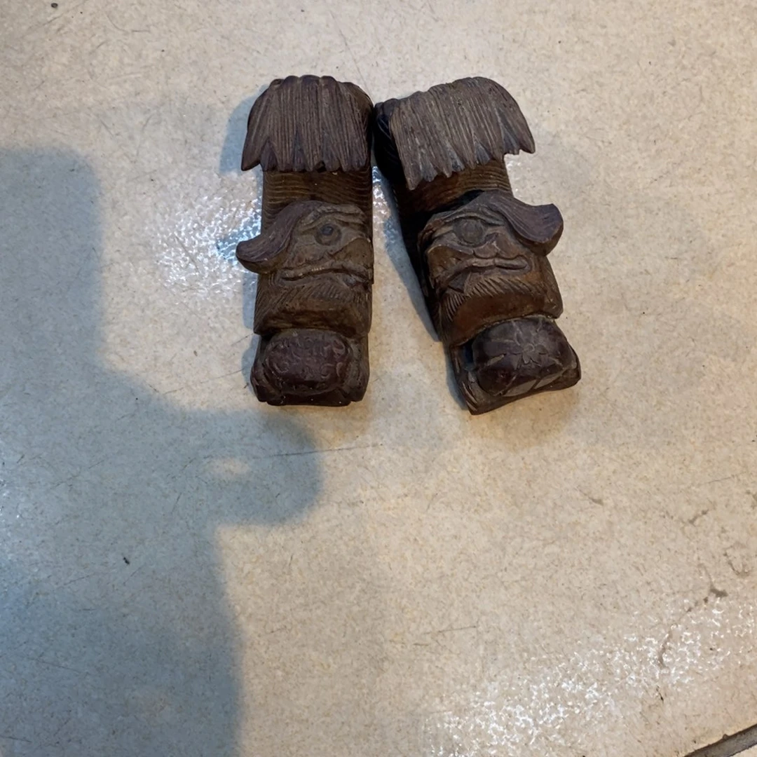 墨***哥木（红木类）老花板摆件。。。