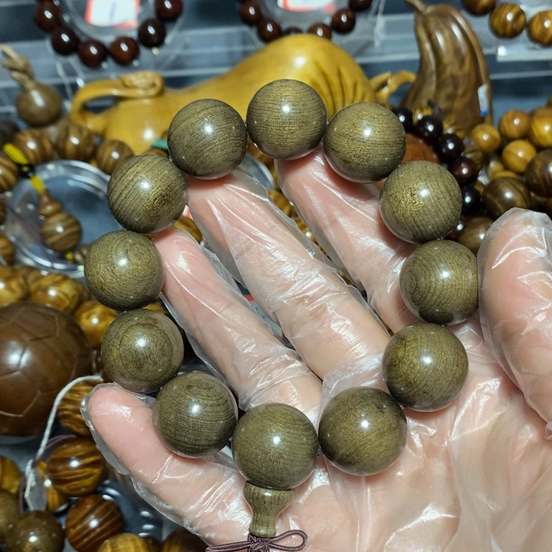 金丝楠木雕工艺品20