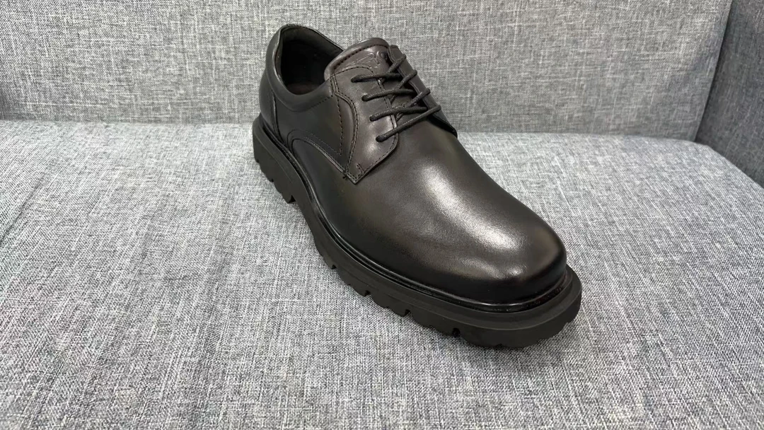 307 42皮鞋男2025新款真皮商务厚底男款黑色商务鞋