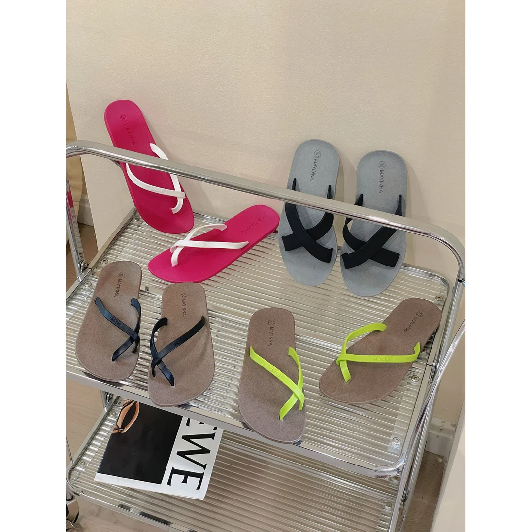 泰国品牌拖鞋女鞋时尚简约居家外穿平底橡胶拖鞋人字拖