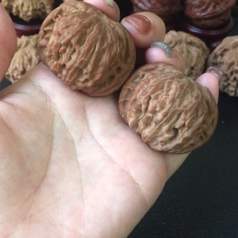 文玩核桃吊坠磨盘