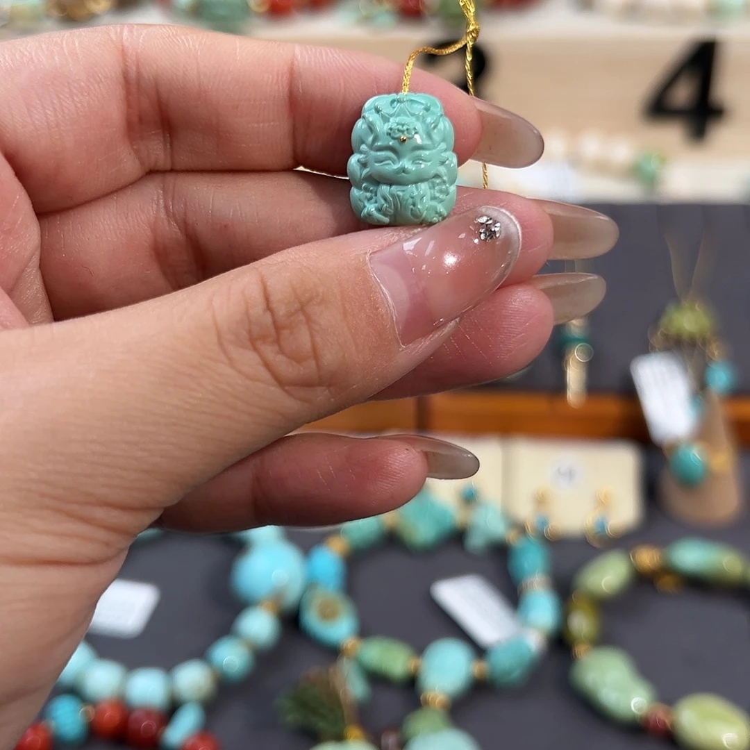 绿松石未镶嵌把件凤九配饰