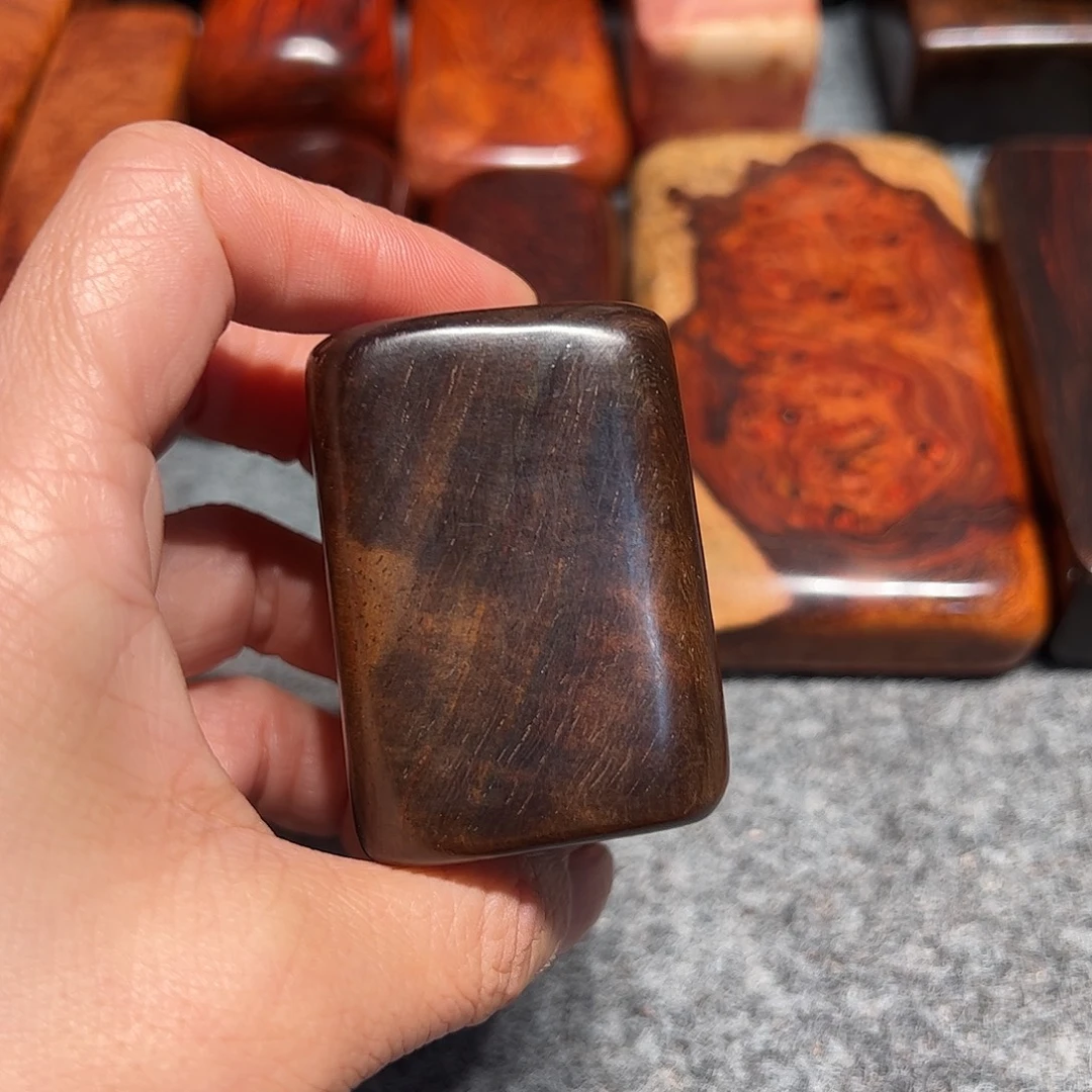 澪***点交趾黄檀（大红酸枝）