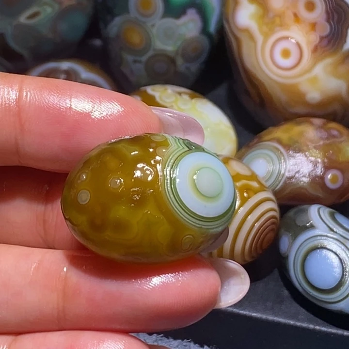 玛瑙/玉髓未镶嵌珠宝奇石4