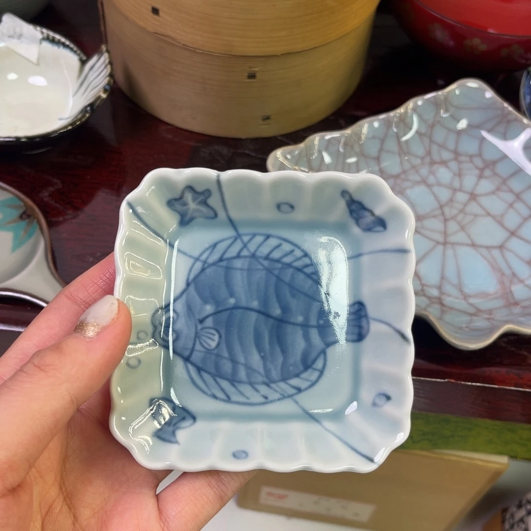 瓷片手绘比目鱼橘瓣方碟7