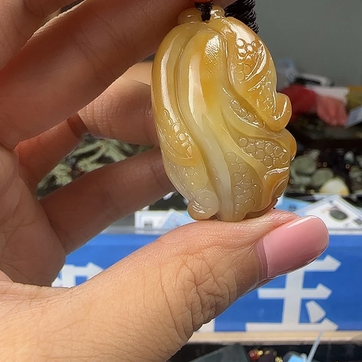 颈饰未镶嵌和田玉