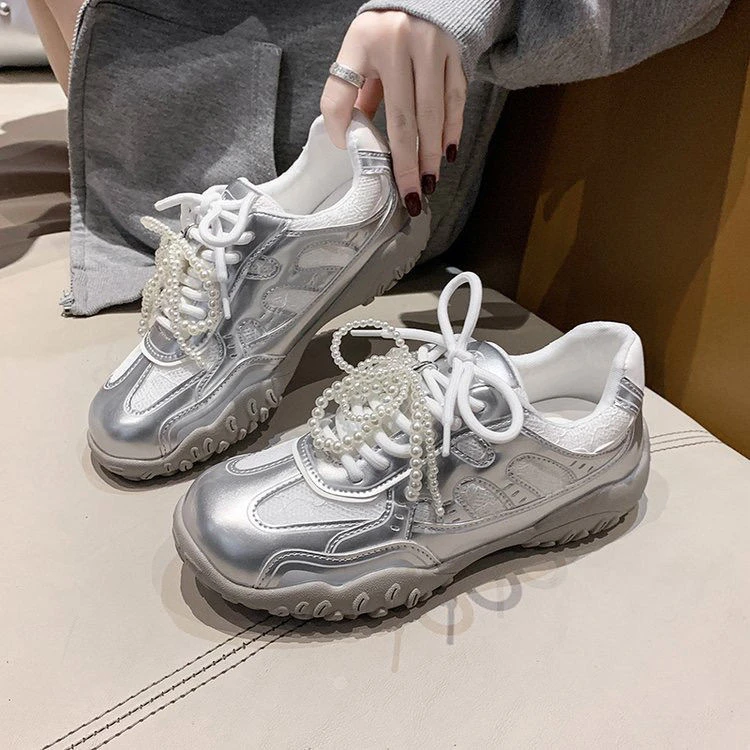 月牙JK增高女鞋蕾丝珍珠厚底休闲德训鞋女2025秋季运动新款银色鞋