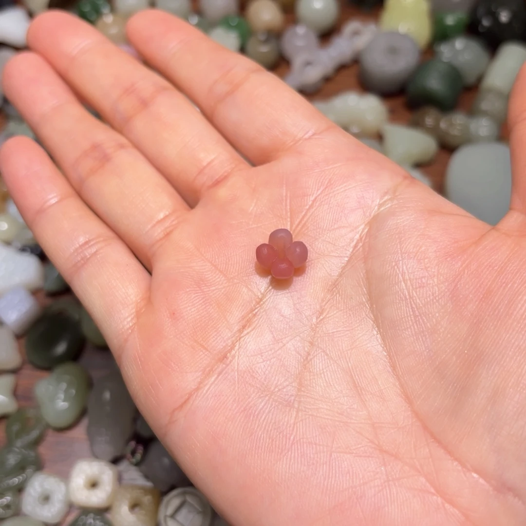 和田玉珠宝半成品未镶嵌小****?