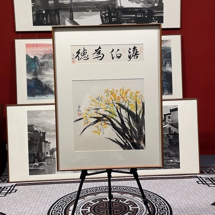 国画手绘作品带框