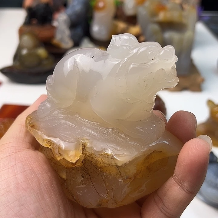 玛瑙/玉髓颈饰未镶嵌