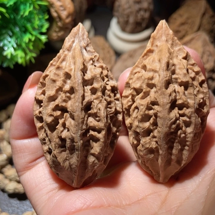 把件文玩核桃东北楸子小雪105