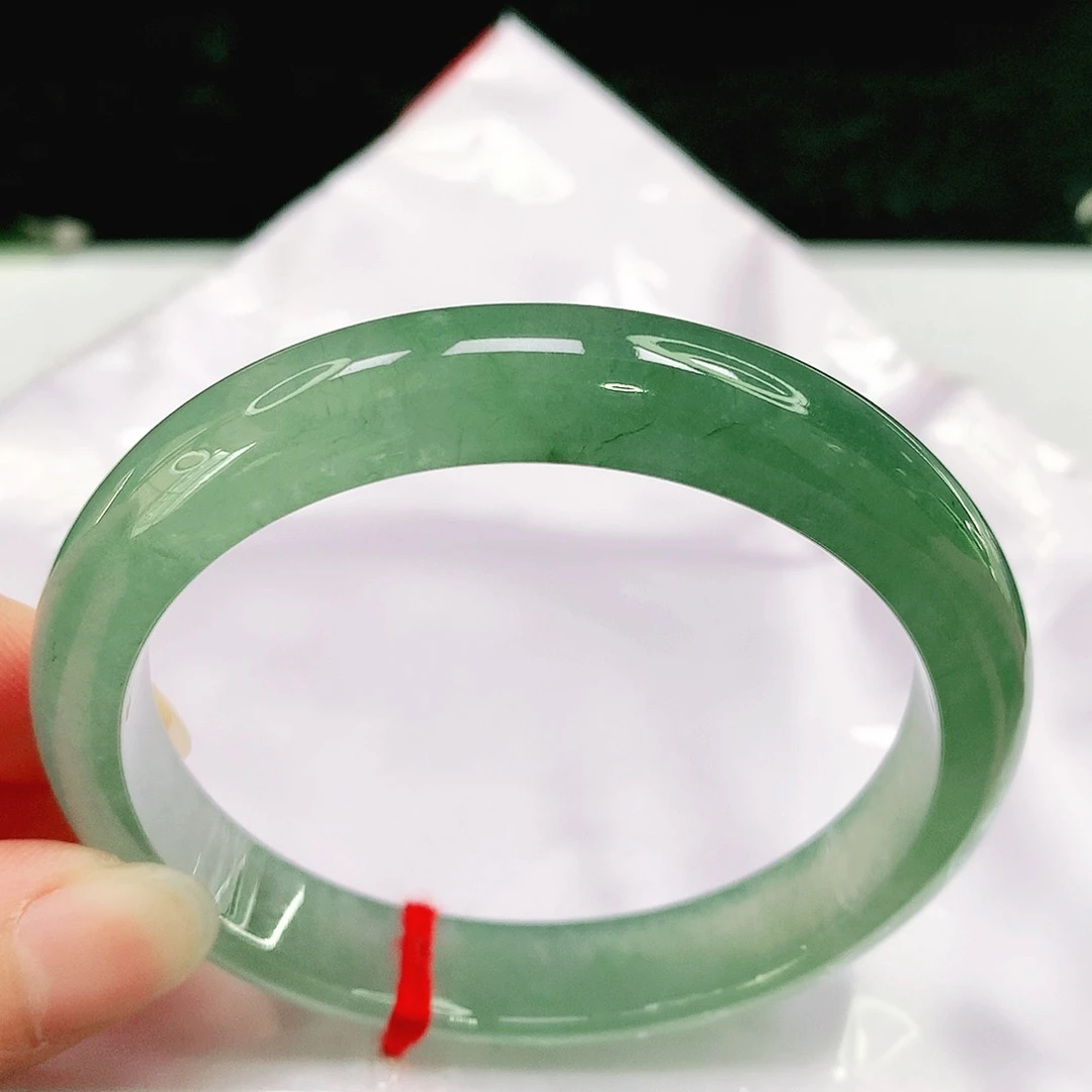 翡翠手镯未镶嵌45 号翡翠手镯