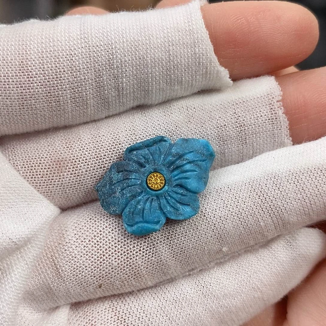 绿松石未镶嵌珠宝奇石