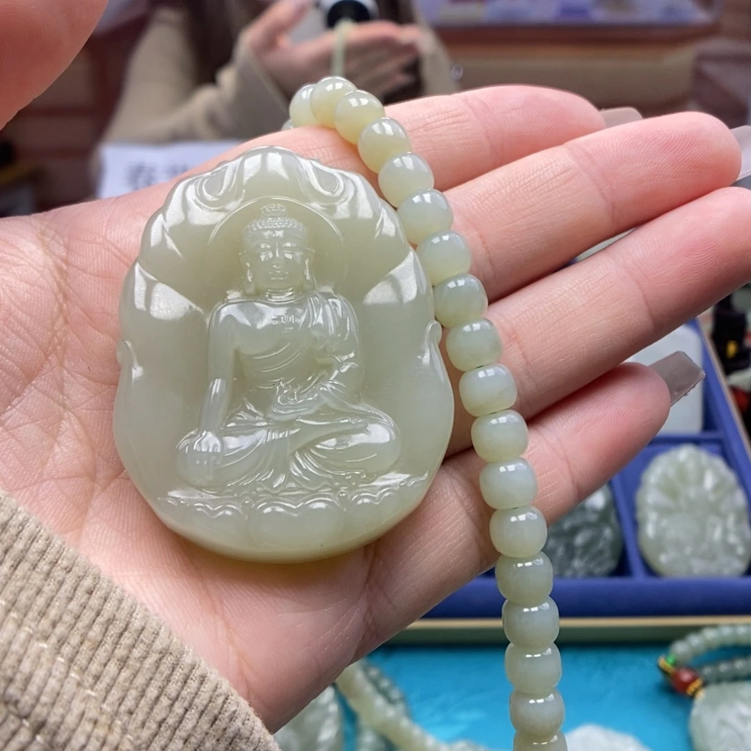 和田玉颈饰未镶嵌可****8