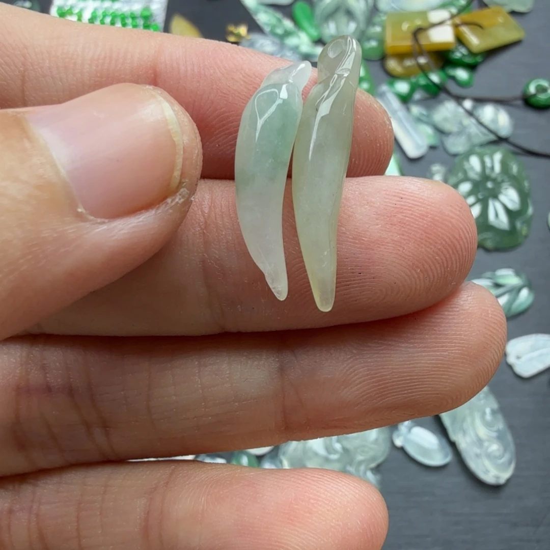 翡翠未镶嵌颈饰000000