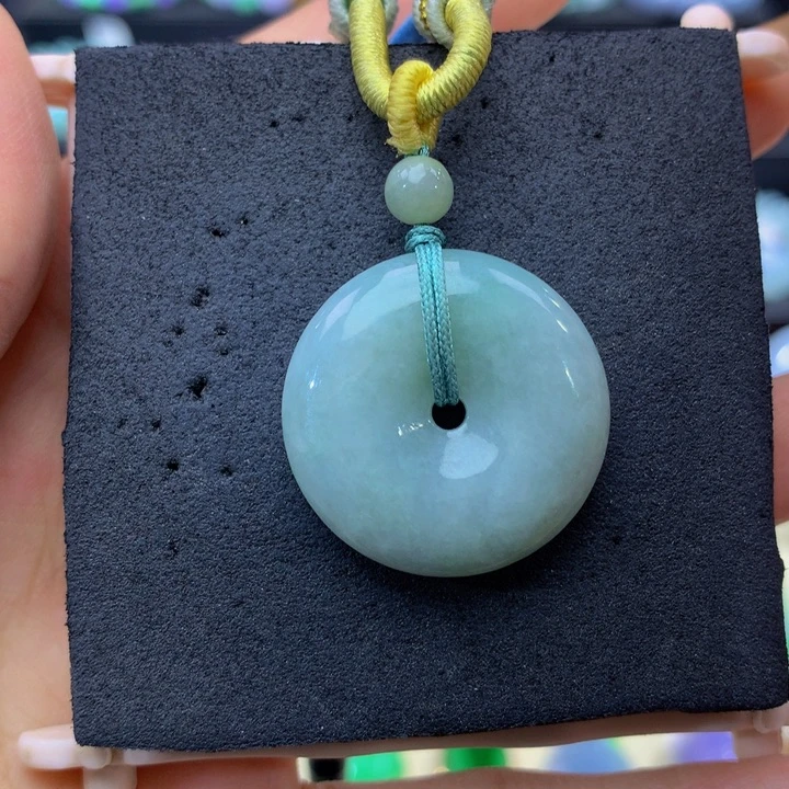 翡翠未镶嵌手链翡翠