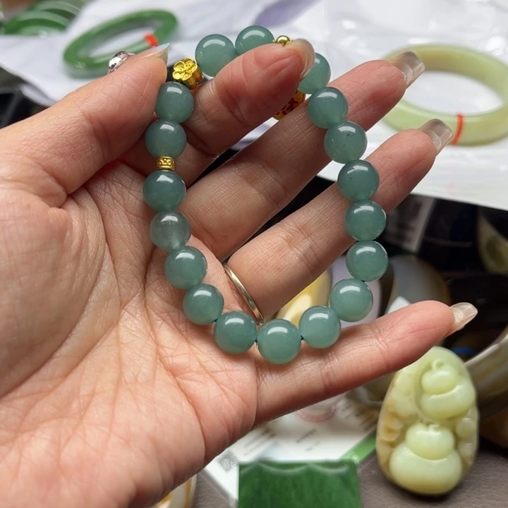 石英质玉颈饰未镶嵌