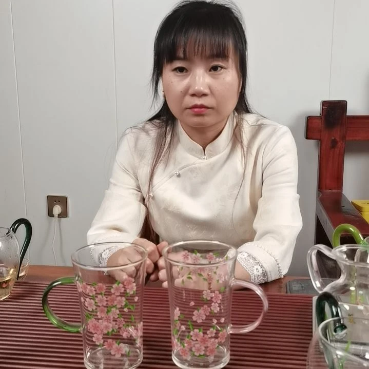 手柄款高硼硅玻璃樱语绿韵水杯两支