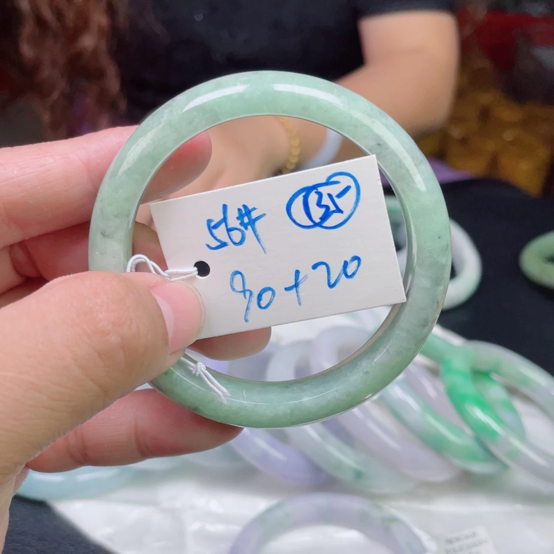 翡翠未镶嵌手镯135