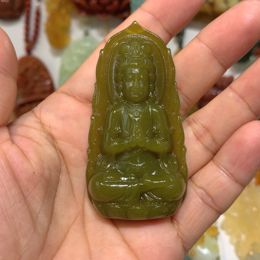 蛇纹石玉未镶嵌颈饰