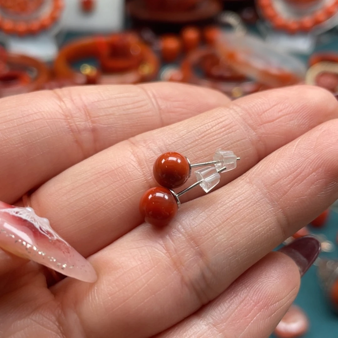 南红玛瑙川料南红满肉耳钉银S925镶嵌