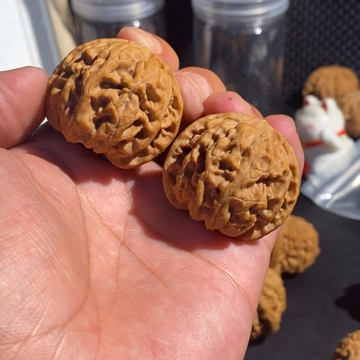 文玩核桃把件苹果